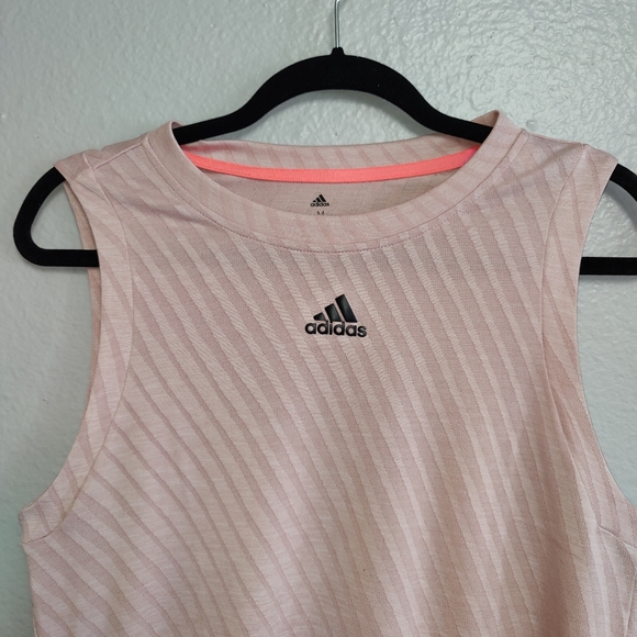 Adidas women's active top size M - Picture 2 of 8